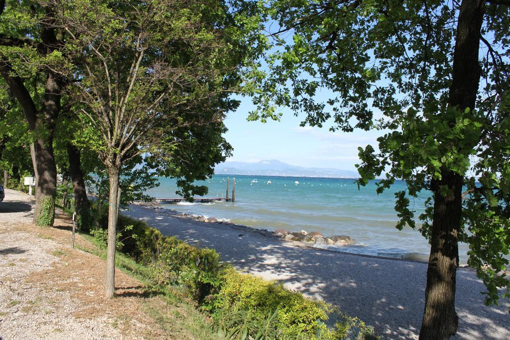 Camping Piantelle Moniga del Garda Exterior foto